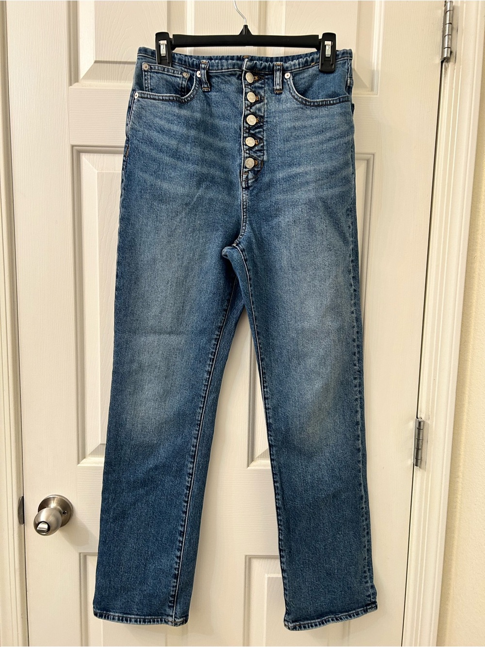 Madewell High-Rise Button-Fly Straight Jeans in Medium Blue Size 28